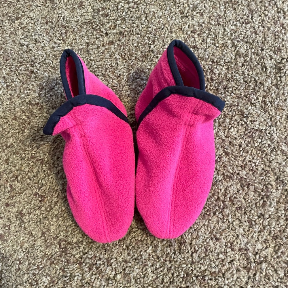 Patagonia fleece booties 2t-5t